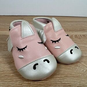 Nicole Miller Pink and Silver Unicorn Infant Booties Size 0-6 months